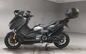 YAMAHA T-MAX 530 DX 2018 SJ15J