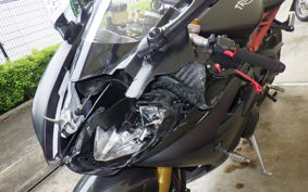 TRIUMPH DAYTONA 675 R 2016