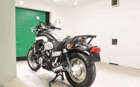 YAMAHA VMAX 2018