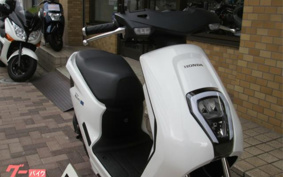 HONDA EM1 e: EF16