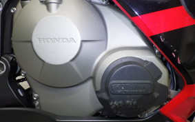 HONDA CBR600RR GEN 2 2005 PC37