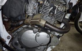 SUZUKI DJEBEL 200 (DR200SE) 1996 SH42A