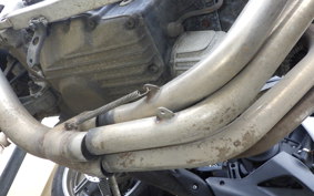 YAMAHA FZR400