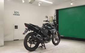 YAMAHA YS125 FAZER 2002