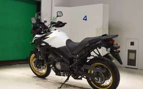 SUZUKI Vｽﾄﾛｰﾑ650XTA 2022 C733M