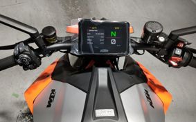 KTM 1290 SUPER  DUKE R V3940