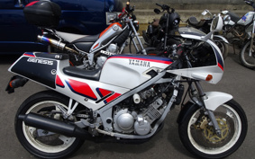 YAMAHA FZR250 2KR