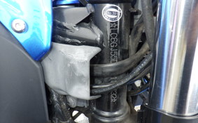 SUZUKI GSR250