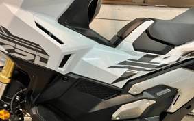 HONDA X-ADV 750 2025 RH21