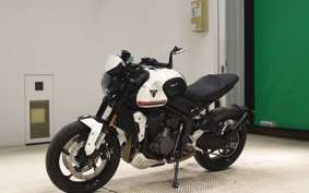 TRIUMPH TRIDENT 660 2021