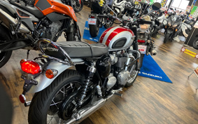 TRIUMPH BONNEVILLE T120 2016 DAD75H