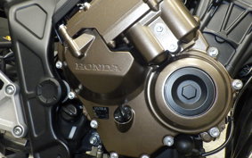 HONDA CB650R E-Clutch 2025 RH17