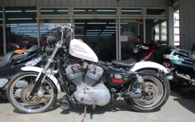 HARLEY XL883C 2004 CJM