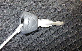 TRIUMPH TIGER800(ショルイナ