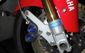 YAMAHA YZF-R7 2000