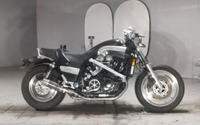 YAMAHA VMAX 2000 2LTN