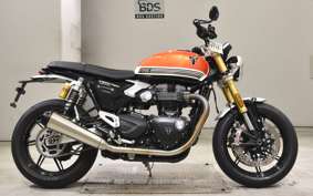 TRIUMPH SPEED ​​TWIN 1200 RS 2025