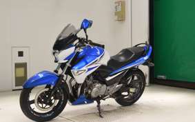 SUZUKI GSR250