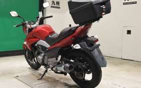 SUZUKI GSR250