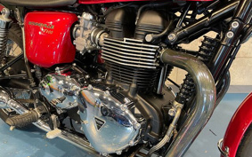 TRIUMPH BONNEVILLE T100 2012 TJ9157