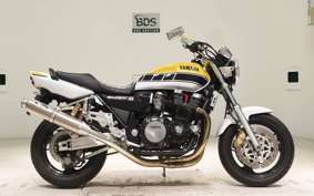 YAMAHA XJR1200 1996 4KG