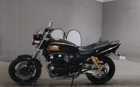 YAMAHA XJR400 R 2025 4HM