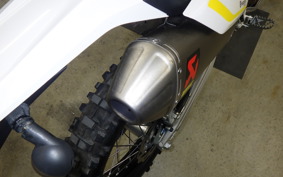 HUSQVARNA FE250 2023