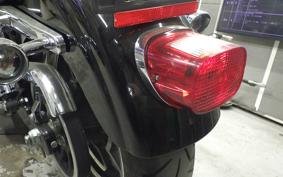 HARLEY FXDL 1580 2016