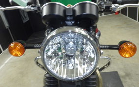 TRIUMPH BONNEVILLE T100 2022