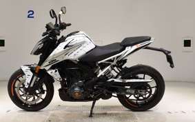 KTM 390 DUKE 2022