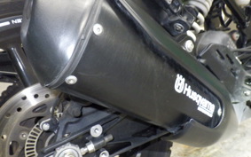 HUSQVARNA SVARTPILEN 250 2021