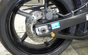 YAMAHA YZF-R1 2005