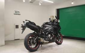SUZUKI GSX-S1000 GT 2022