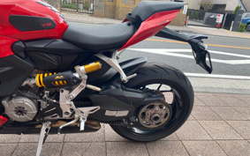 DUCATI  DUCATI  STREET  FIGHTER V2 2022 SF00