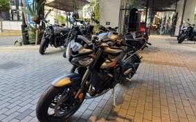 TRIUMPH TRIUMPH  STREET  TRIPLE RS 2025 HDA614