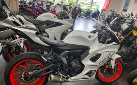 YAMAHA YZF-R7 2023 RM39J