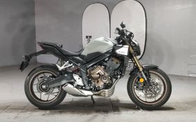 HONDA CB650R E-Clutch 2025 RH17