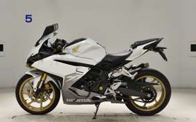 HONDA CBR250RR A 2015 MC51