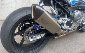 BMW M1000R 2024 0E81