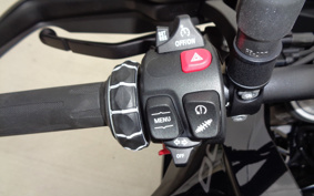 BMW F900XR BASE 2025 0R01