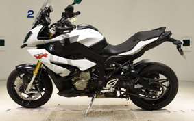 BMW S1000XR 2016