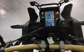 HONDA CRF1000L AFRICA TWIN 2019 SD04