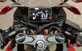 HONDA CBR650R E-Clutch RH17