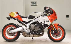 YAMAHA XSR900 GP 2025 RN96J