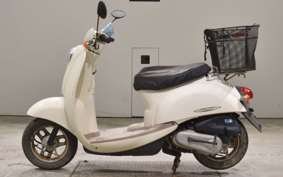 HONDA CREA SCOOPY