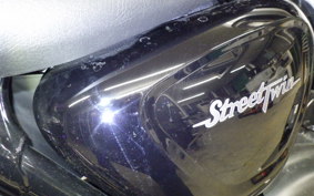 TRIUMPH STREET TWIN 2018