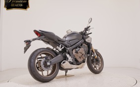 HONDA CB650R E-Clutch 2026 RH17