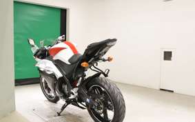 YAMAHA YZF-R125 2021