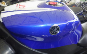 YAMAHA YZF-R1