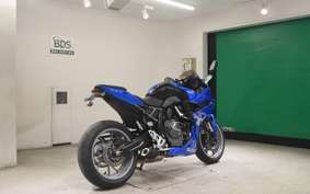 SUZUKI GSX-8R 2025